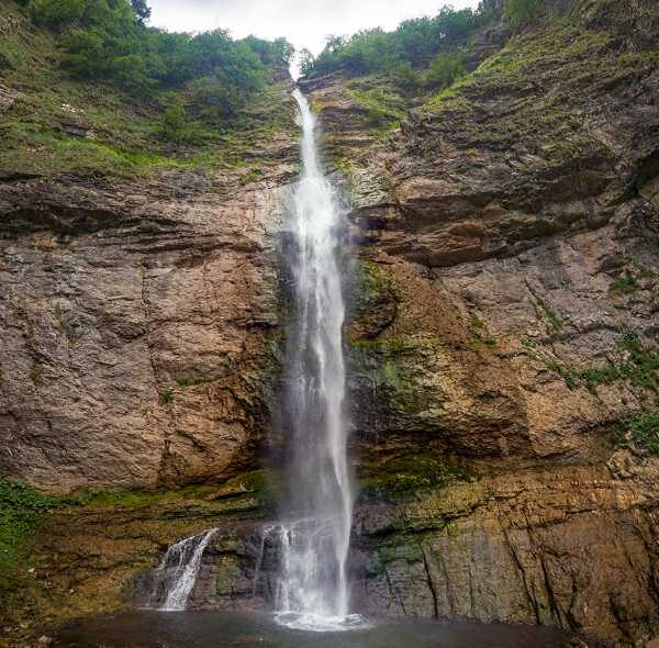 Waterfall Skakavac - Jungle Perucica